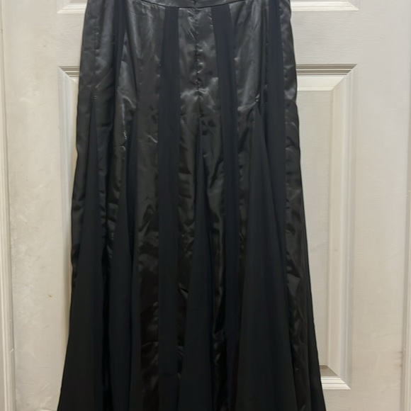 Yedida women’s skirt size 6 - Picture 6 of 8